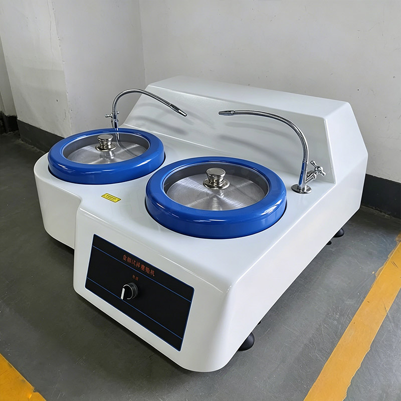 Machine de meulage et de polissage d'échantillons métallographiques
